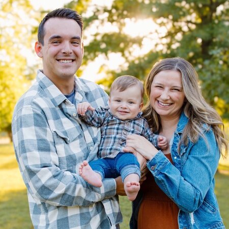 Babysitter Needed For 1 Child (8 Months Old) In Noblesville.