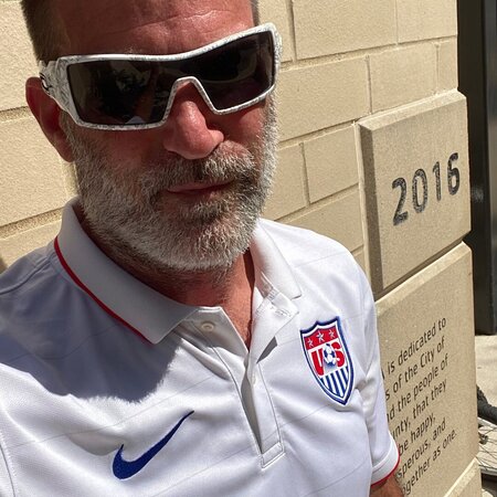 Looking For A Dependable House Cleaner For Family Living In Kokomo.