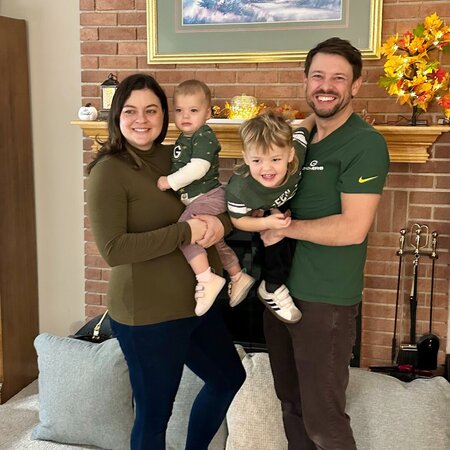 Russian Speaking Nanny Needed For 2 Children In Chicago