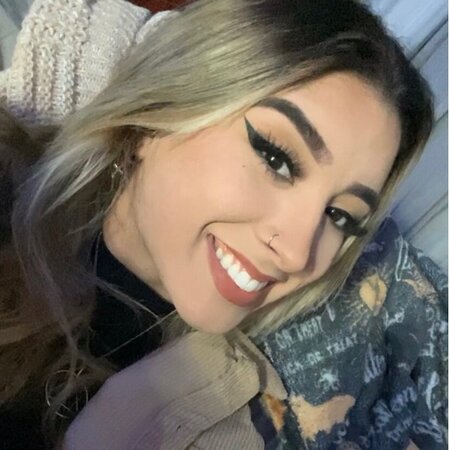 Kaitlin-belle M.