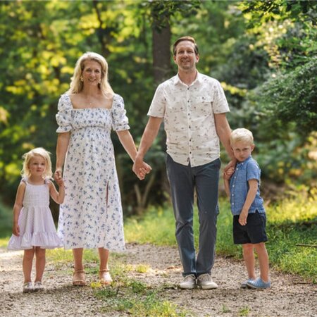 Babysitter Needed For 2 Children In Clarendon Hills