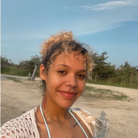 Ariyana B.
