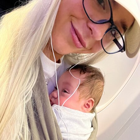 Looking For A Babysitter With A Flexible Schedule.