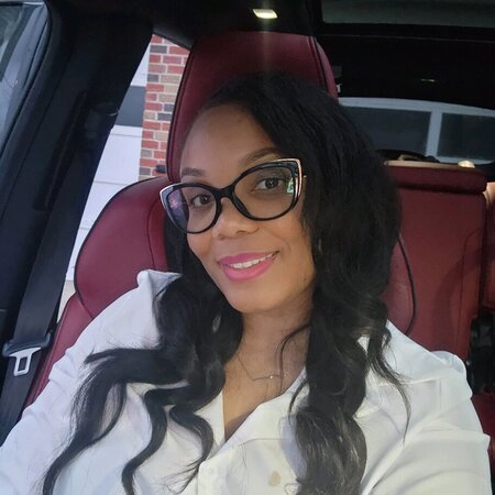 Dominique D.