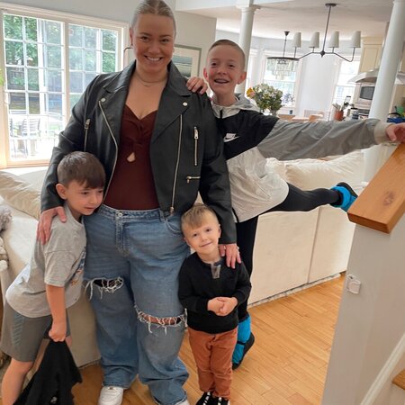 Looking For DAILY Housekeeper