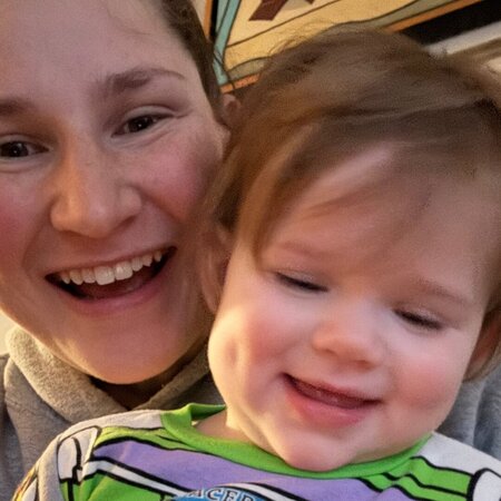 Looking For A Dependable House Cleaner For Family Living In Clarksville.