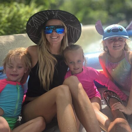 Looking For A English, Math Tutor In Deerfield Beach.