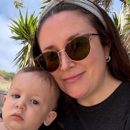 Looking For A Dependable House Cleaner For Family Living In Irvine.