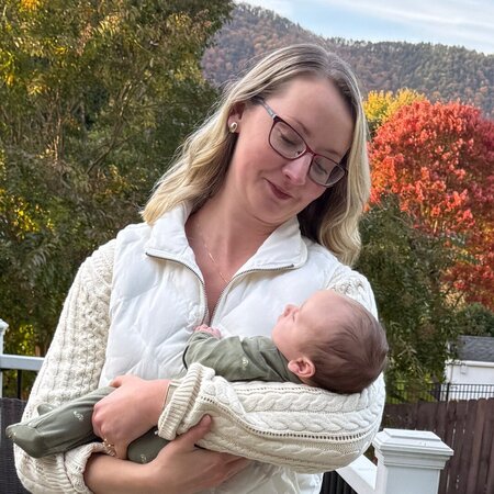 In-Home, Part-time Nanny In Bonsack/Daleville