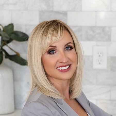 Babysitter Needed For 1 Child In Cedar City.