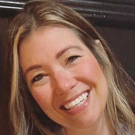 Looking For A Dependable House Keeper For Family Living In Crest Hill