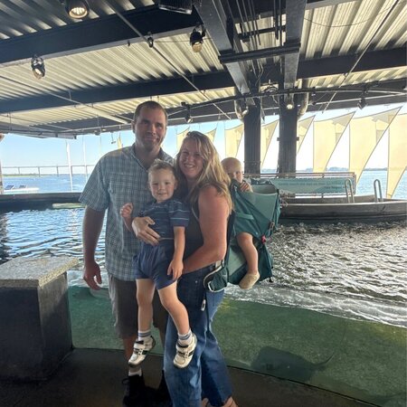 Sitter Needed For 2 Children In Hendersonville