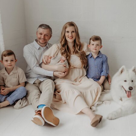 Seeking Nanny For Infant And Twin 6 Year Olds