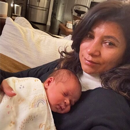 Infant Nanny Needed - Warm Family In Chicago