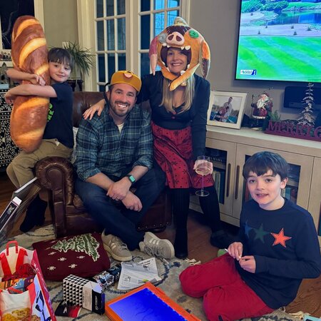 Nanny Needed For 2 Children In Phoenix.