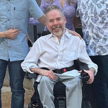 Seeking A Caregiver With Experience For Myself In Saint Louis.