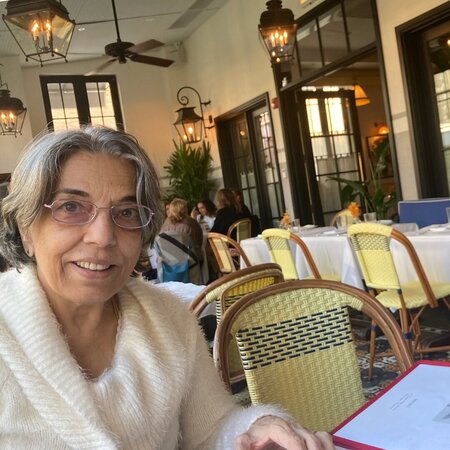 Seeking Part-time Senior Care Provider In Glen Ellyn