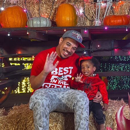 Nanny Needed For 1 Child In Lake Forest.