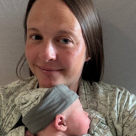 Nanny Needed For 1 Infant In Highlands Ranch.